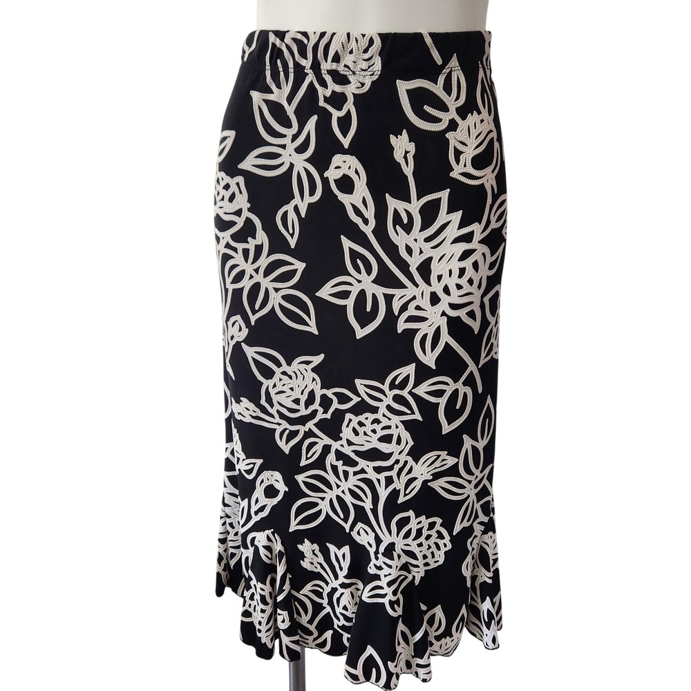 Y2k floral design whimsigoth flowy Midi‎ skirt SJS size small